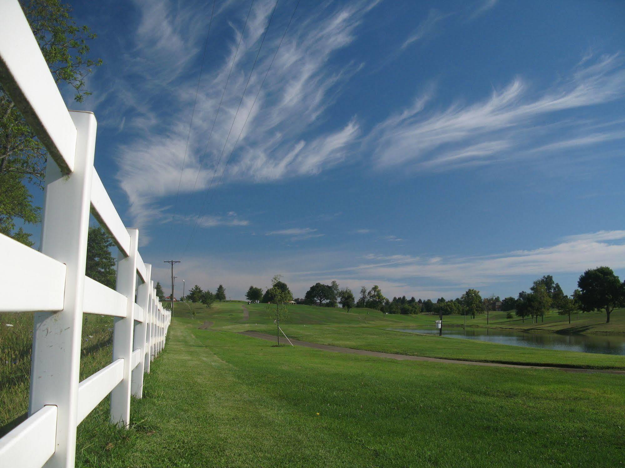 Bright Leaf Golf Resort Harrodsburg Buitenkant foto